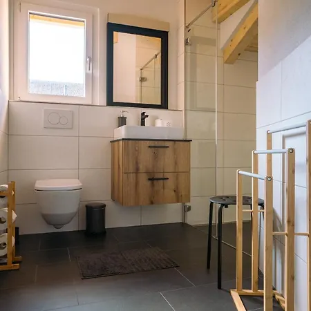 Chuenislodge3 Neu&stilvoll, 2balkone, Echtes Bijou Mit Top-aussicht *