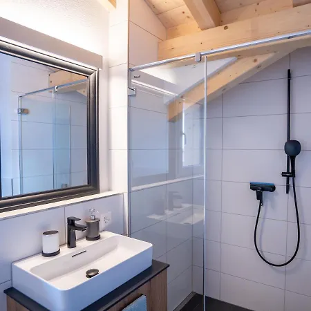 דירה Chuenislodge3 Neu&stilvoll, 2balkone, Echtes Bijou Mit Top-aussicht *