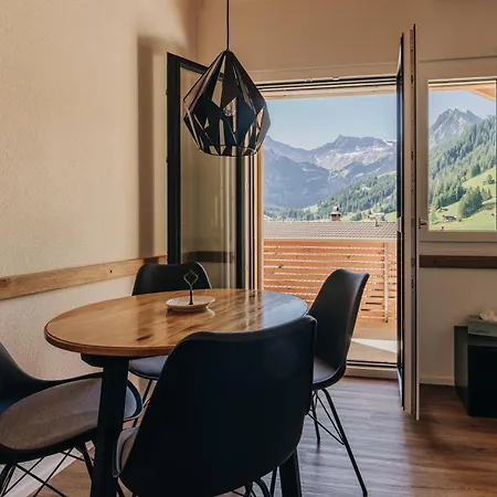 Chuenislodge3 Neu&stilvoll, 2balkone, Echtes Bijou Mit Top-aussicht