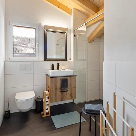 Chuenislodge3 Neu&stilvoll, 2balkone, Echtes Bijou Mit Top-aussicht