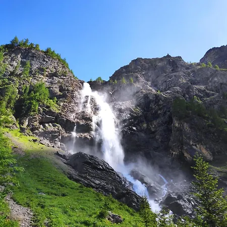 Chuenislodge3 Neu&stilvoll, 2balkone, Echtes Bijou Mit Top-aussicht Adelboden