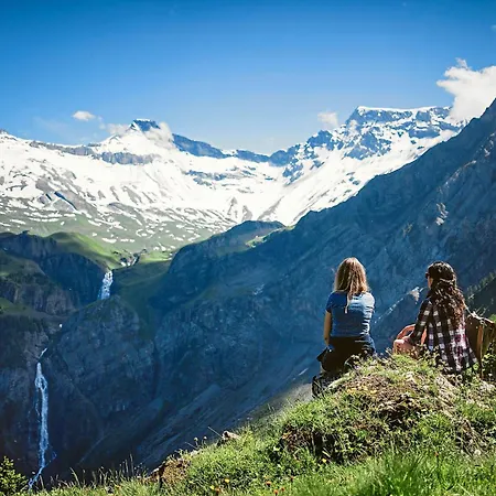Chuenislodge3 Neu&stilvoll, 2balkone, Echtes Bijou Mit Top-aussicht