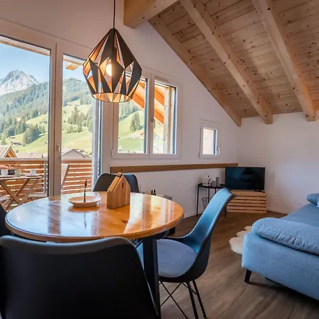 Chuenislodge3 Neu&stilvoll, 2balkone, Echtes Bijou Mit Top-aussicht アパート アデルボーデン