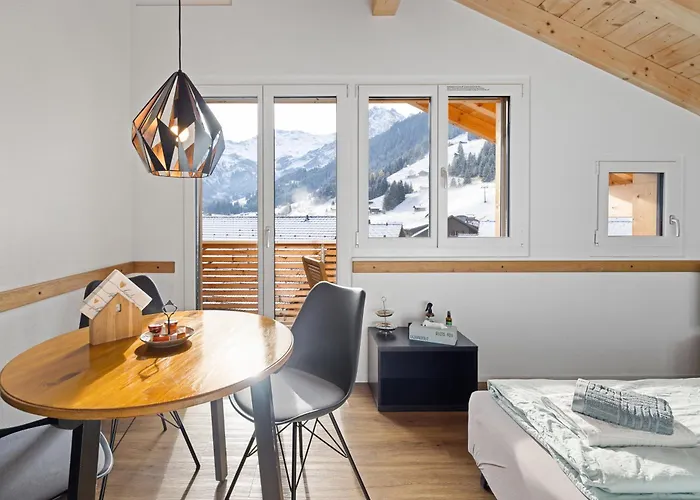 Chuenislodge3 Neu&stilvoll, 2balkone, Echtes Bijou Mit Top-aussicht Adelboden