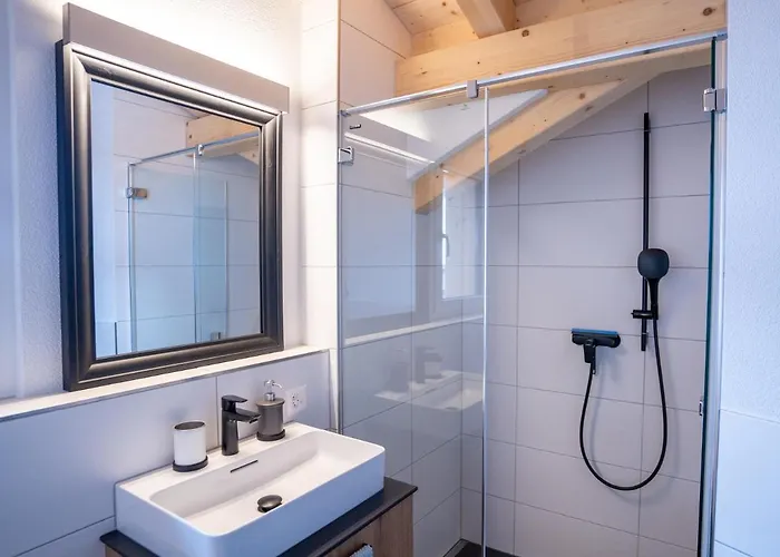 公寓 Chuenislodge3 Neu&stilvoll, 2balkone, Echtes Bijou Mit Top-aussicht *